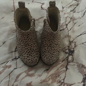 Cat & Jack super cute toddler booties!